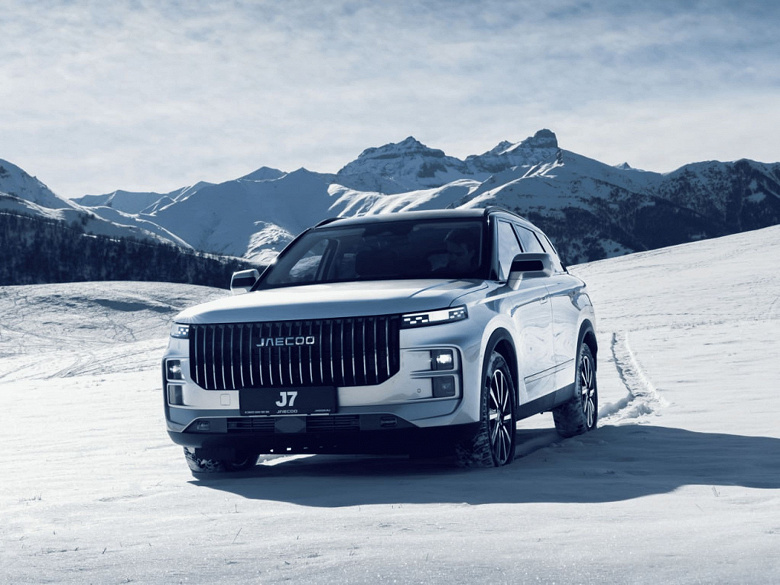 Продвинутый полный привод с управляемым вектором тяги, система отключения карданного вала и встроенный видеорегистратор. В России переписали цены на Jaecoo J7